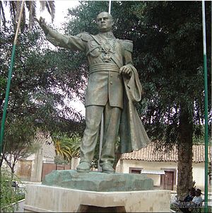 Monumento a Gualberto Villarroel.jpg