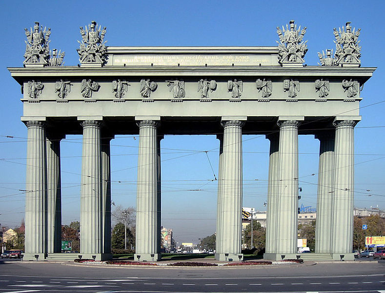 File:Moscow Triumphal Gates.jpg