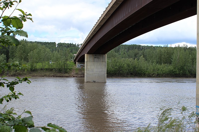 File:Muskwa River.jpg