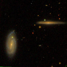 NGC 327 (слева) и NGC 325