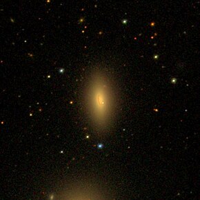 NGC 379, snímek z SDSS