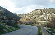 Cava del Rivettazzo vista dalla strada provinciale Solarino - Fusco - Sortino.