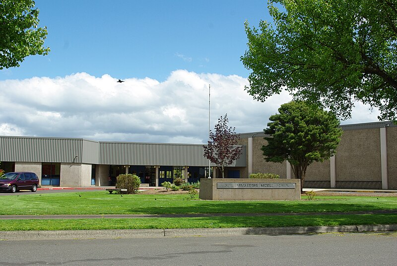 File:Neil Armstrong Middle School Forest Grove Oregon.JPG