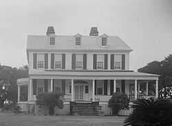 Oak Island (Haus), County Road 768 Umgebung, Edisto Island (Charleston County, South Carolina) .jpg