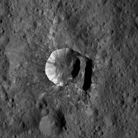 PIA20360 Oxo crater on Ceres (edited).jpg
