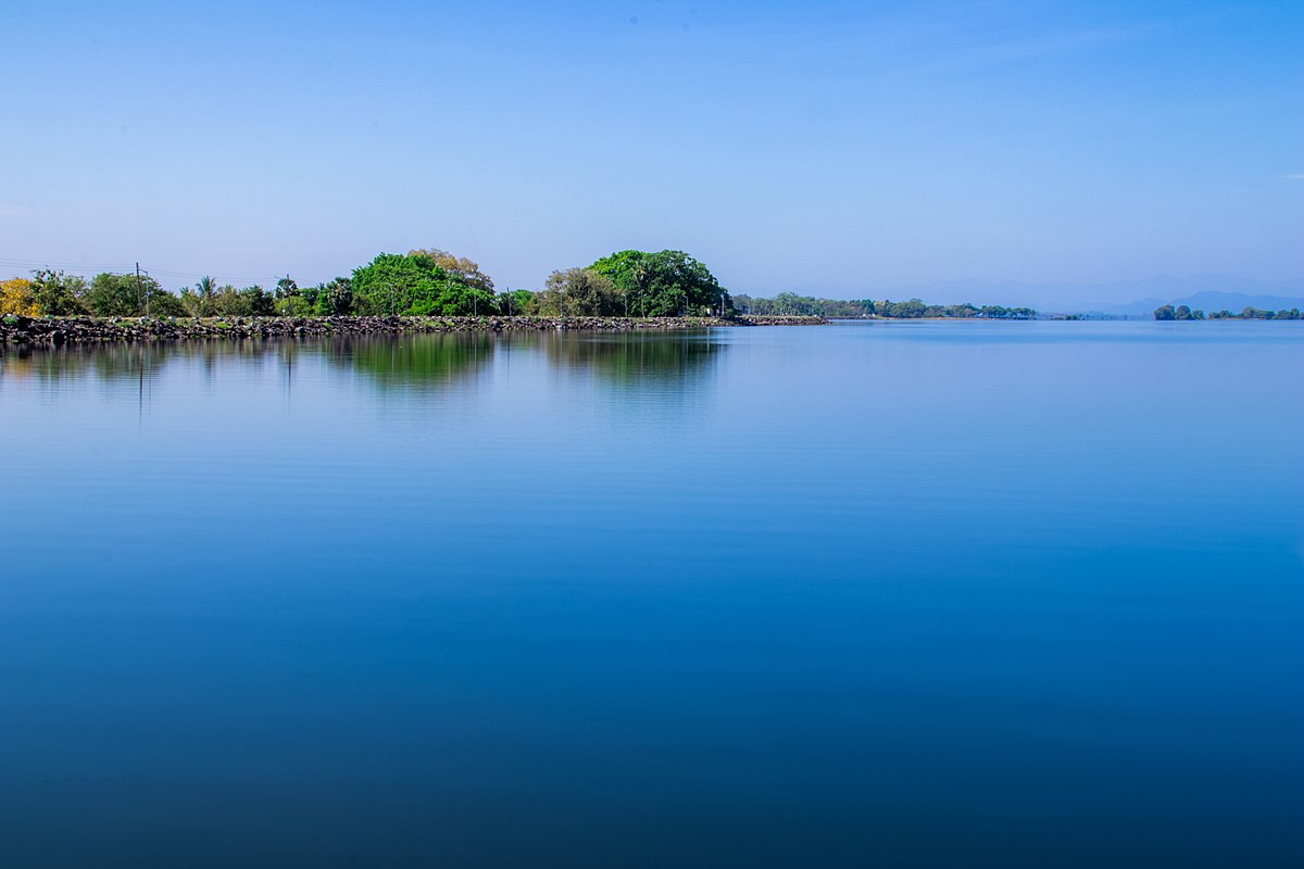 Озера шри ланки. Тринкомали. Trincomalee. Паракрама Самудра.