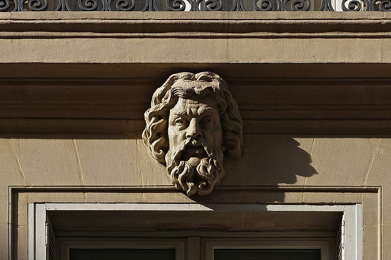 File:Paris Mascaron Rue Henner 2012.jpg