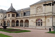 Pavillon Anne-de-Beaujeu Museum Moulins.JPG