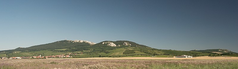 Panoramatický pohled od západu