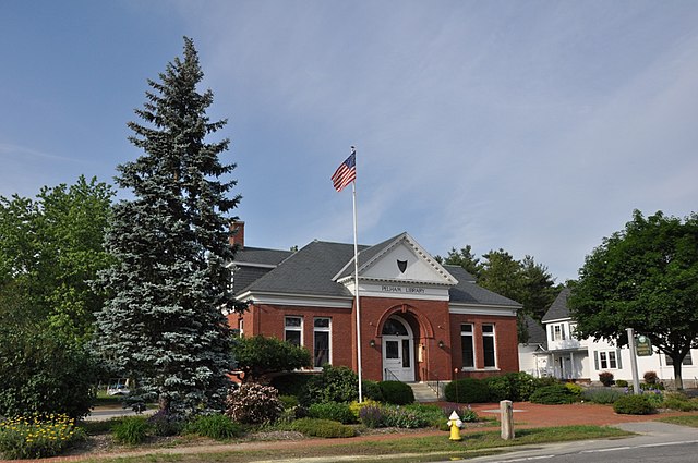 The Pelham Library and Memorial Building, now home to the local historical society