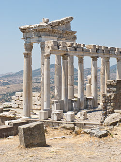 Реконструкция на римски храм