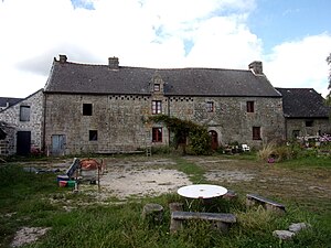 Façade du manoir de Fontaineper.