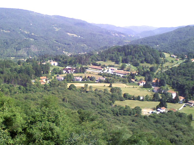 File:Pontinvrea-Giovo Ligure.jpg