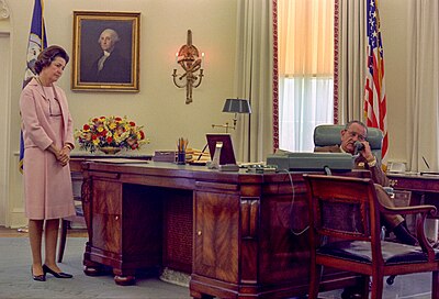 List Of Oval Office Desks Wikiwand
