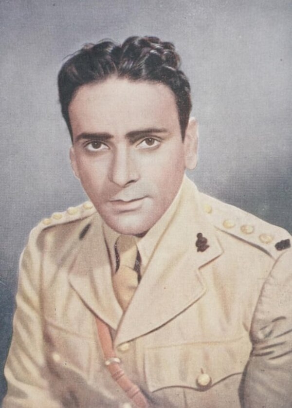 Kapoor in the film Ek Raat (1942)