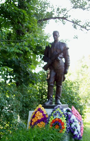 File:Protsiv-War memorial.jpg