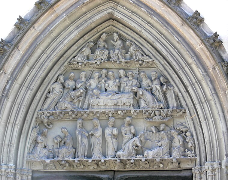 File:RV Liebfrauenkirche Portal Tympanon.jpg