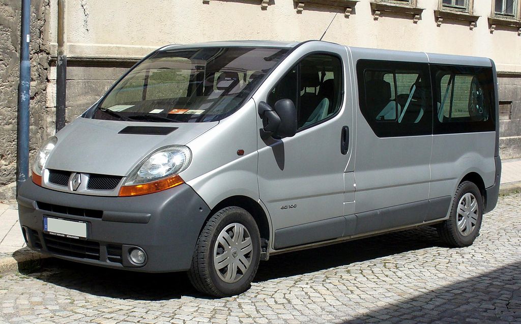 File:Renault Trafic Kombi.jpg - Wikimedia Commons