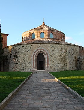 Perugia'daki San Angelo Kilisesi makalesinin açıklayıcı görüntüsü