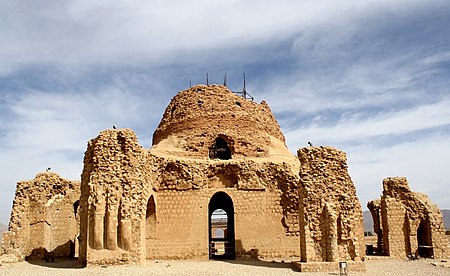 Sarvestan Palace 4.jpg