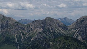 Schänzlespitze'nin kuzey-batı yüzünün görünümü.