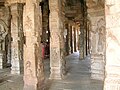 Стовповий зал у храмі Віра Бхадра, Лепакші