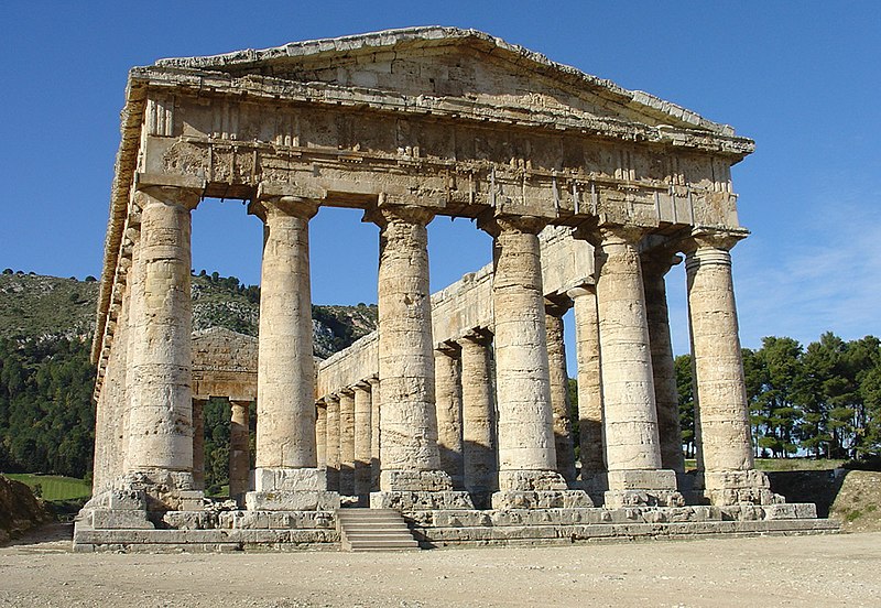 File:Segesta, Tempio greco.jpg