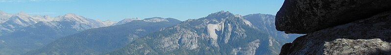 File:Sequoia Banner Moro Rock View.jpg