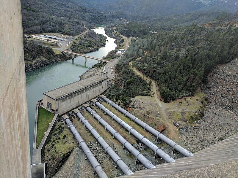 File:Shasta Dam Penstocks.jpg