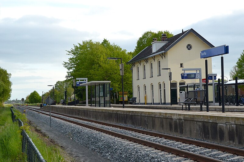 File:Station Baflo (2015).jpg