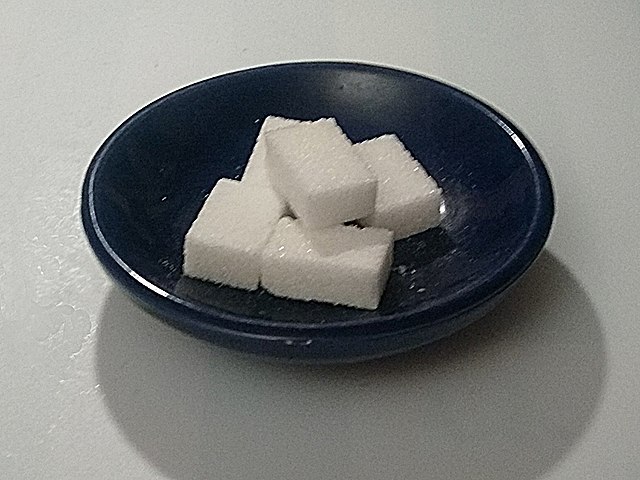 Sucre en morceaux — Wikipédia