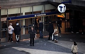 T-Centralen: Ensimmäinen asema (metrolinjat 1 ja 2), Toinen asema (metrolinja 3), Lähteet