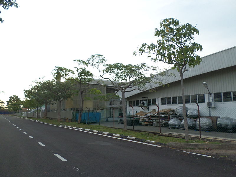 File:Taman Tasik Utama Industrial Area.JPG