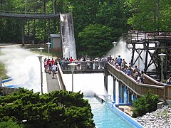 Splashwater Falls à Six Flags Over Georgia