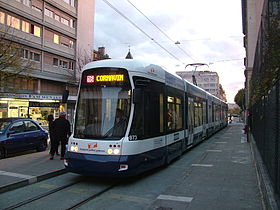 Een trein van lijn 16