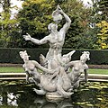 Fontána Triton And Dryads, zahrady královny Marie Gardens.jpg