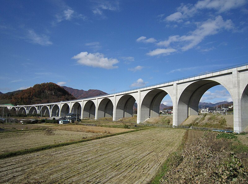 File:Ueda-Roman Bridge 1.jpg