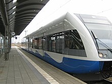 Zug der UBB auf Gleis 3 im Bahnhof Velgast