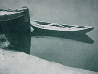 Loď v zimě, asi 1920, bromidový tisk