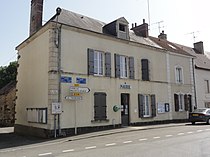 Vernie (Sarthe) mairie.jpg