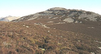 View across the col in the direction of Tre'r Ceiri - geograph.org.uk - 702136.jpg