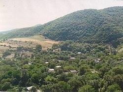 دورنمای روستای تساکوری، استان هادروت