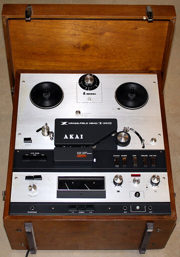 File:Vintage Akai Reel-To-Reel Tape Recorder, Model X360D, Made In