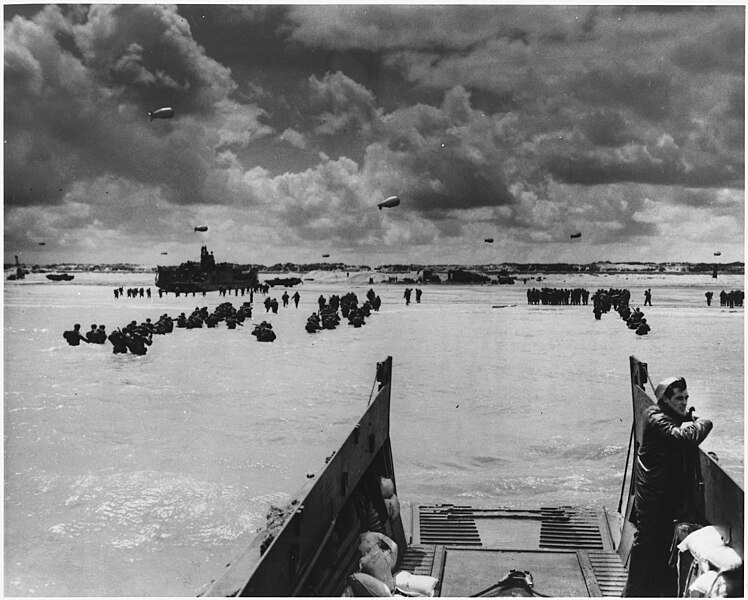 File:WWII, Europe, France, "U.S. troops land at Normandy" - NARA - 195567.jpg