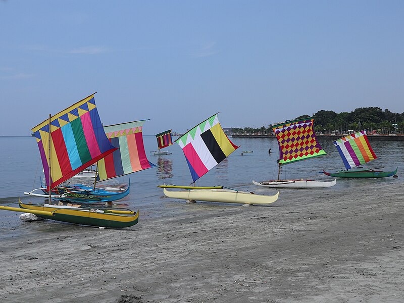 File:Zamboanga vinta boats along RT Lim Boulevard 01 (Zamboanga City; 10-06-2023).jpg