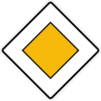 [1] Eines der wenigen deutschen Verkehrszeichen mit Gelbanteilen