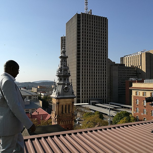 File:Zimbabwean business man.jpg