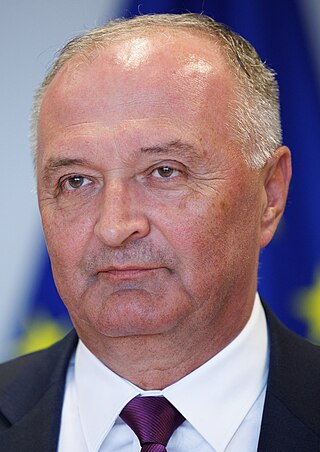 <span class="mw-page-title-main">Zukan Helez</span> Bosnian politician (born 1964)