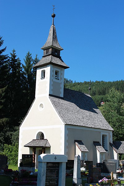 File:Zweinitz - Friedhofskapelle Hl Michael1.JPG