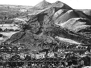 Delwedd:300px-Aberfan Disaster.jpg